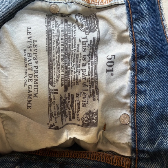 Levi’s 501 Premium – Button Fly - Picture 2 of 4
